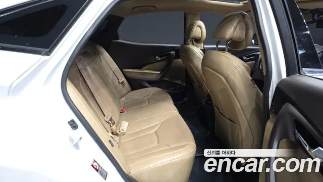 2015 Hyundai Grandeur HG300 Premium, photograph 2