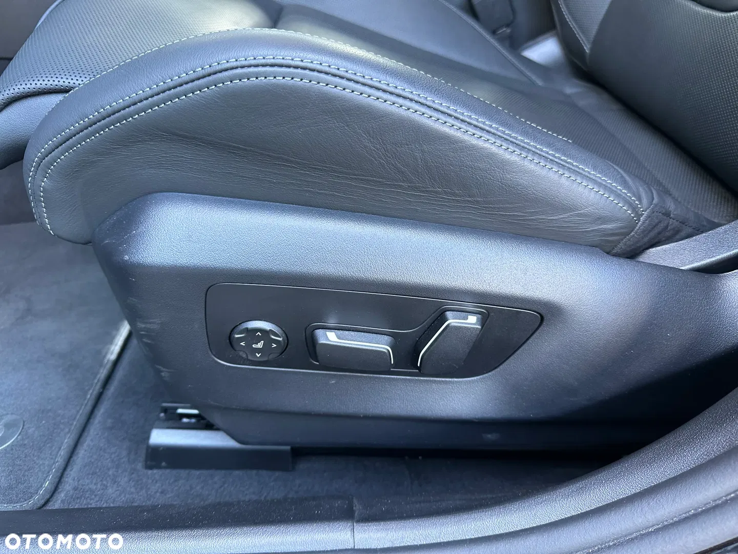 2025 BMW M5, photograph 10