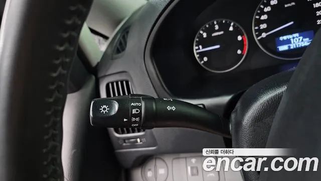 2019 Hyundai Starex Urban 9-Seater, photograph 5