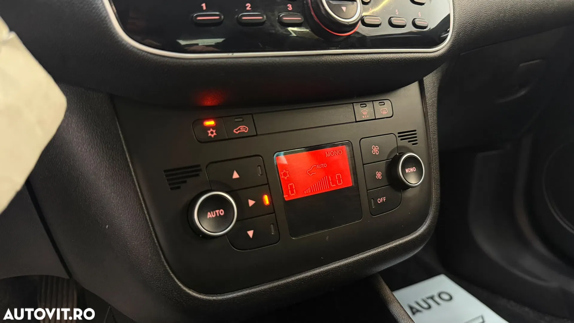 2016 Fiat Punto, photograph 8