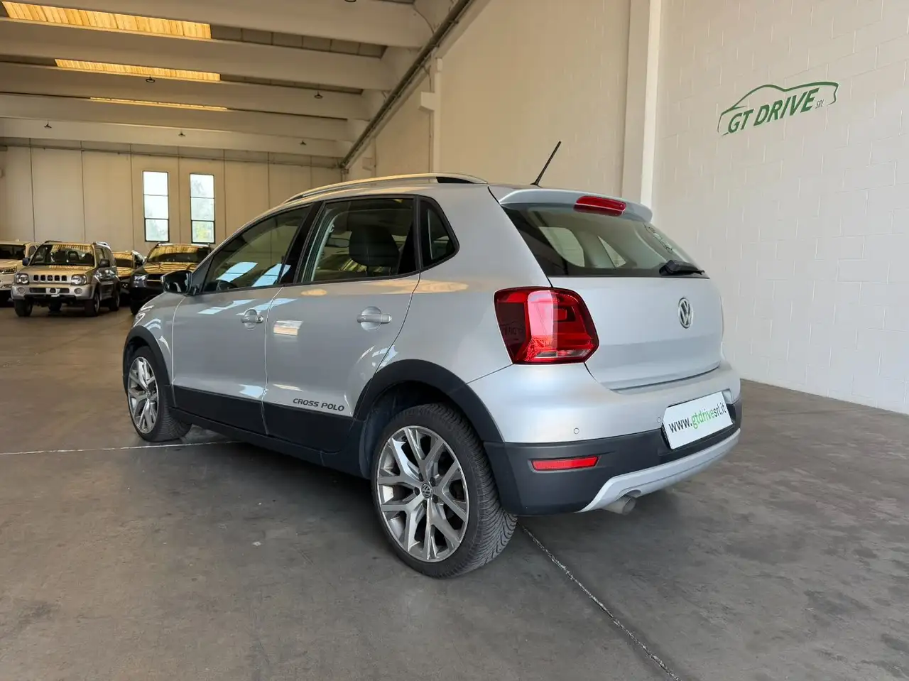 2016 Volkswagen Polo Polo 5p 1.4 tdi bm Cross, photograph 2