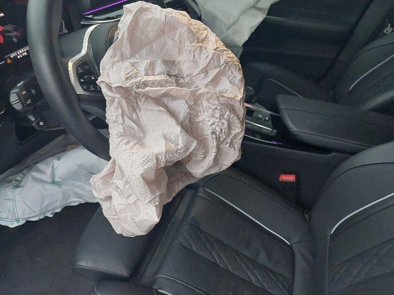 2023 BMW 630i sdrive, photograph 2