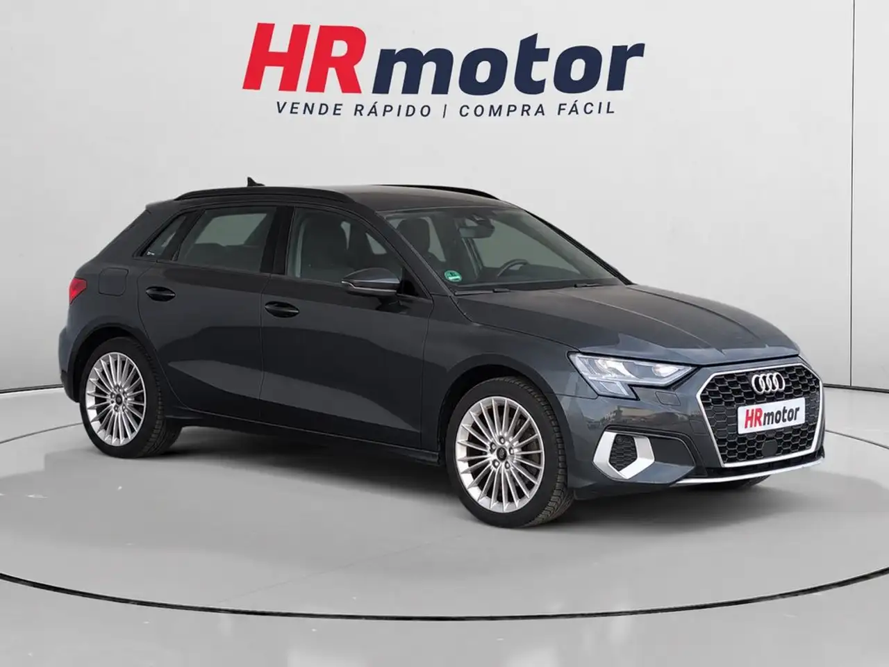 Audi A3 Sportback 30 TFSI Advanced S tronic — photo 1 of 15