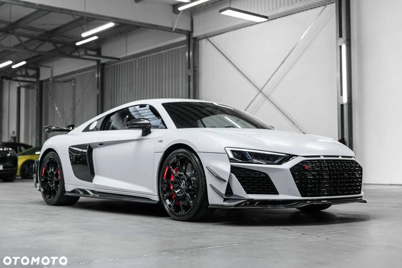 2023 Audi R8 Coupé V10 RWD GT, photograph 3