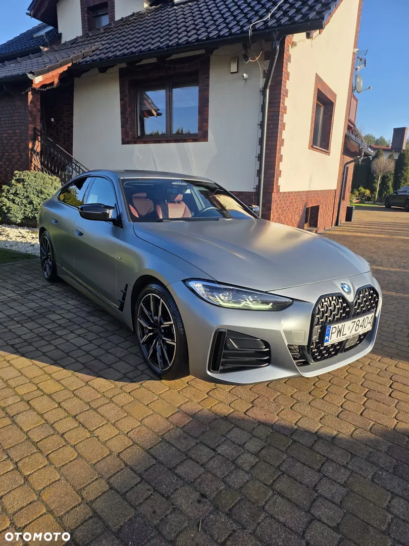 2022 BMW M4, photograph 1