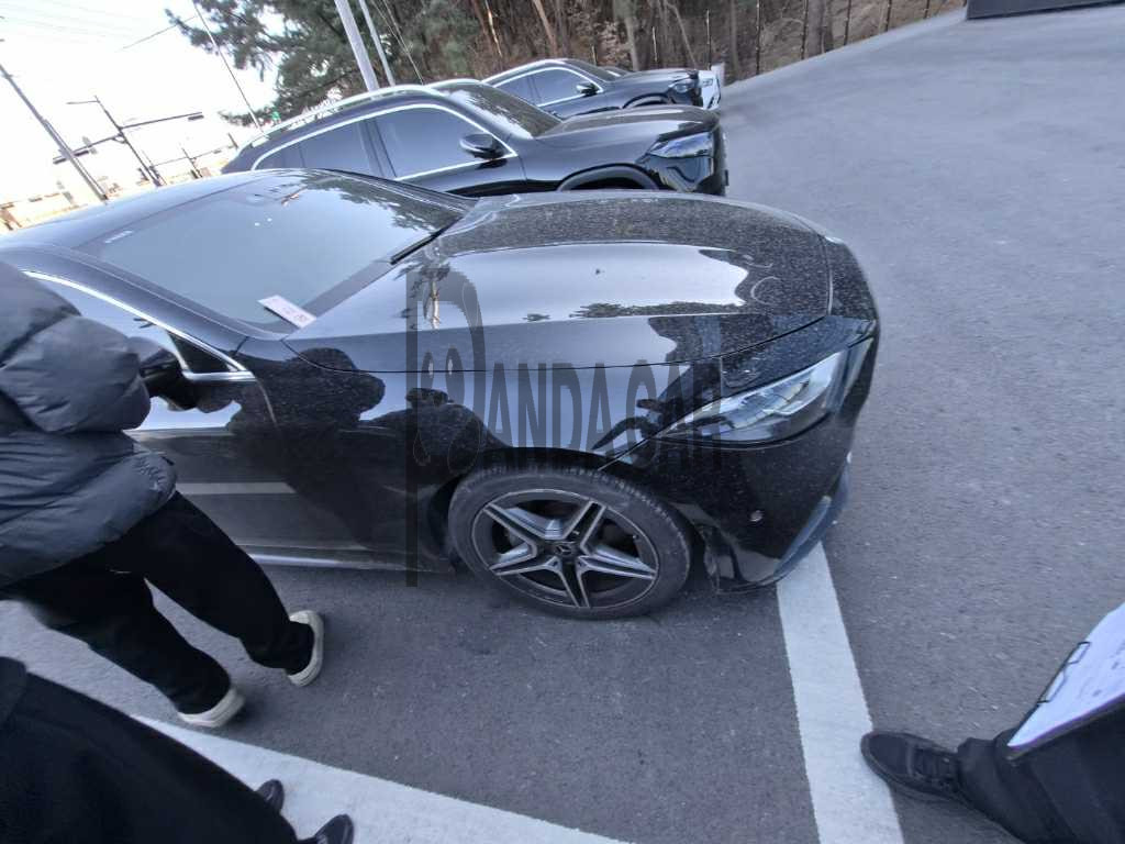2020 Mercedes-Benz CLS300 d, photograph 2