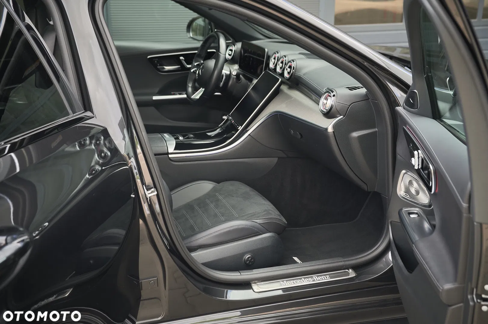 2021 Mercedes-Benz Klasa C 220 d mHEV AMG, photograph 6