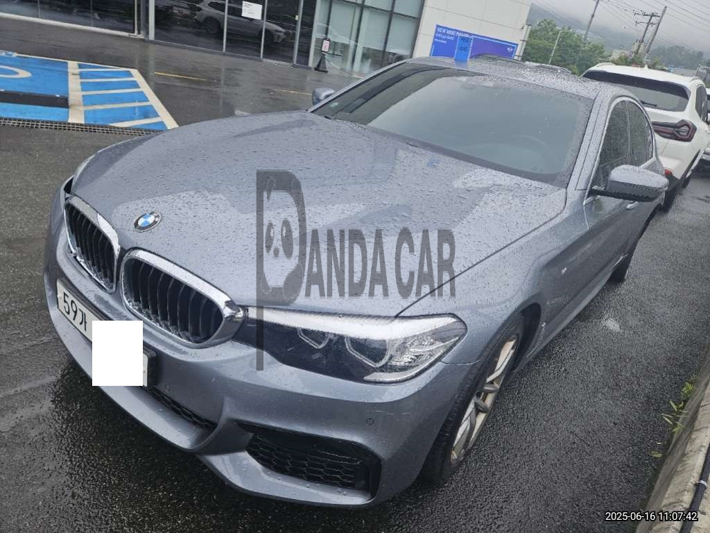 2018 BMW 520d, photograph 1