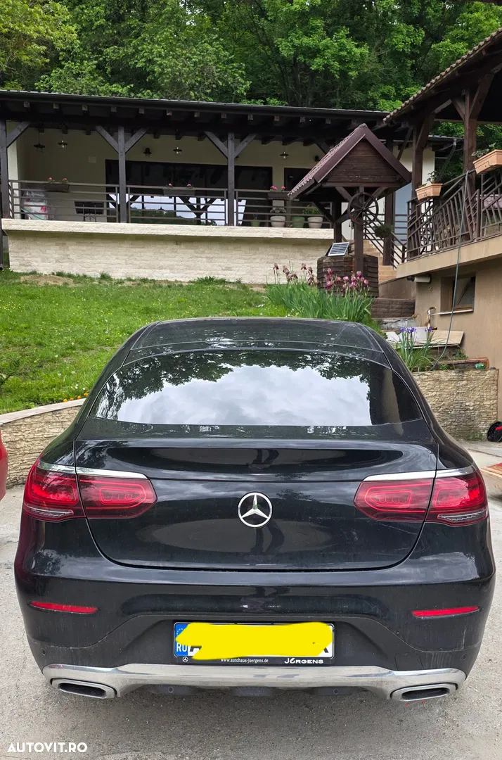 2020 Mercedes-Benz GLC, photograph 3