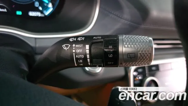 Genesis GV80 2.5T Gasoline 2WD — photo 1 of 31