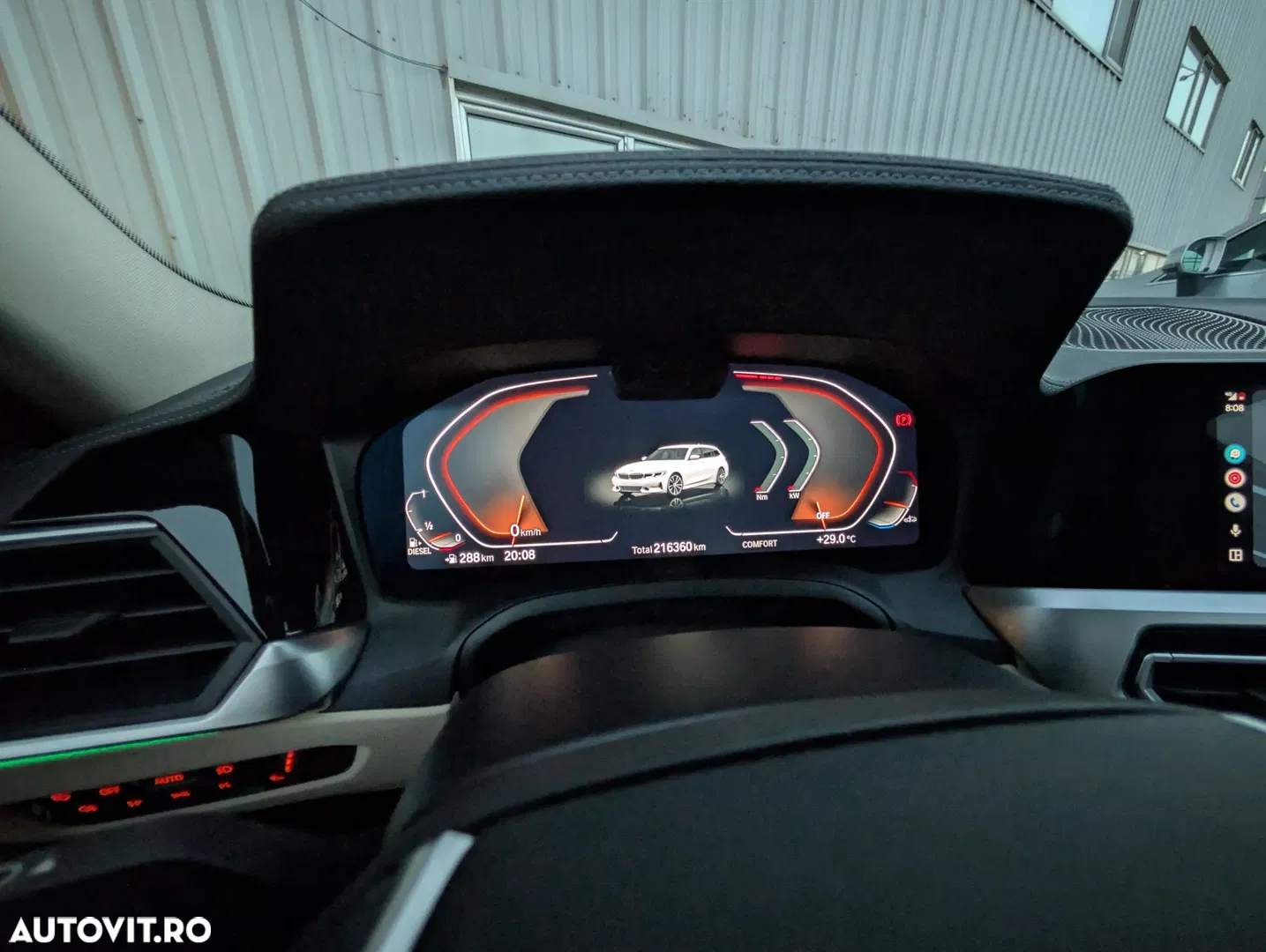 2019 BMW Seria 3, photograph 12