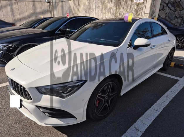 2021 Mercedes-Benz CLA250 4MATIC, photograph 5