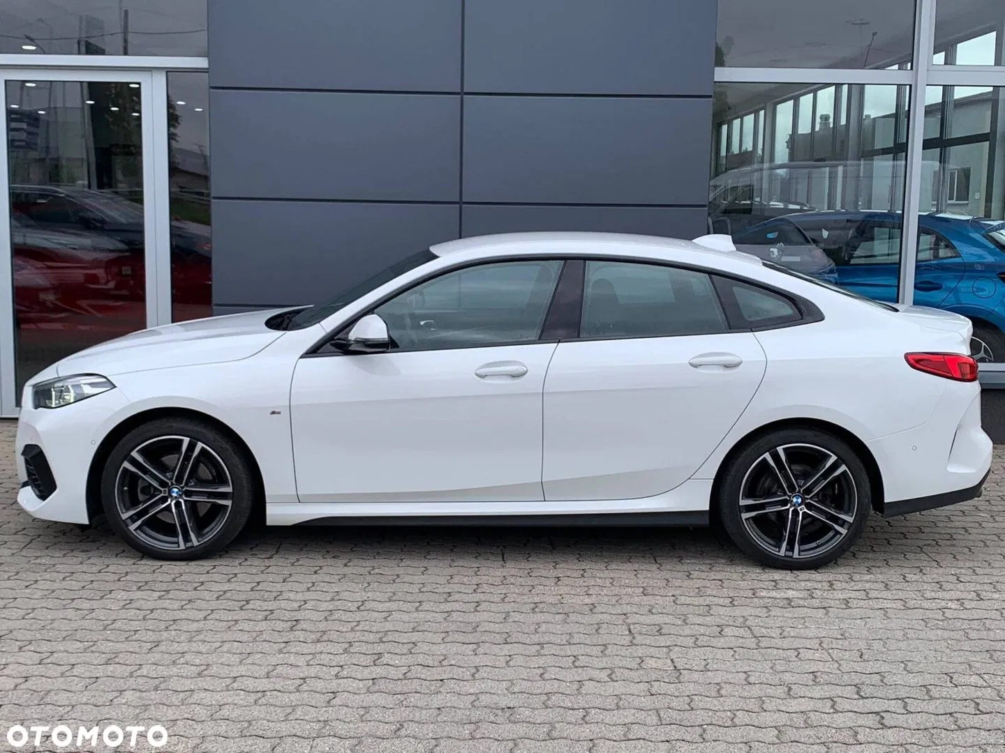 2024 BMW Seria 2, photograph 10