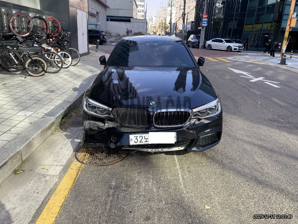 2018 BMW 530d, photograph 1