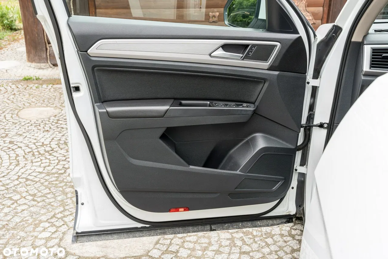 2018 Volkswagen Atlas, photograph 8