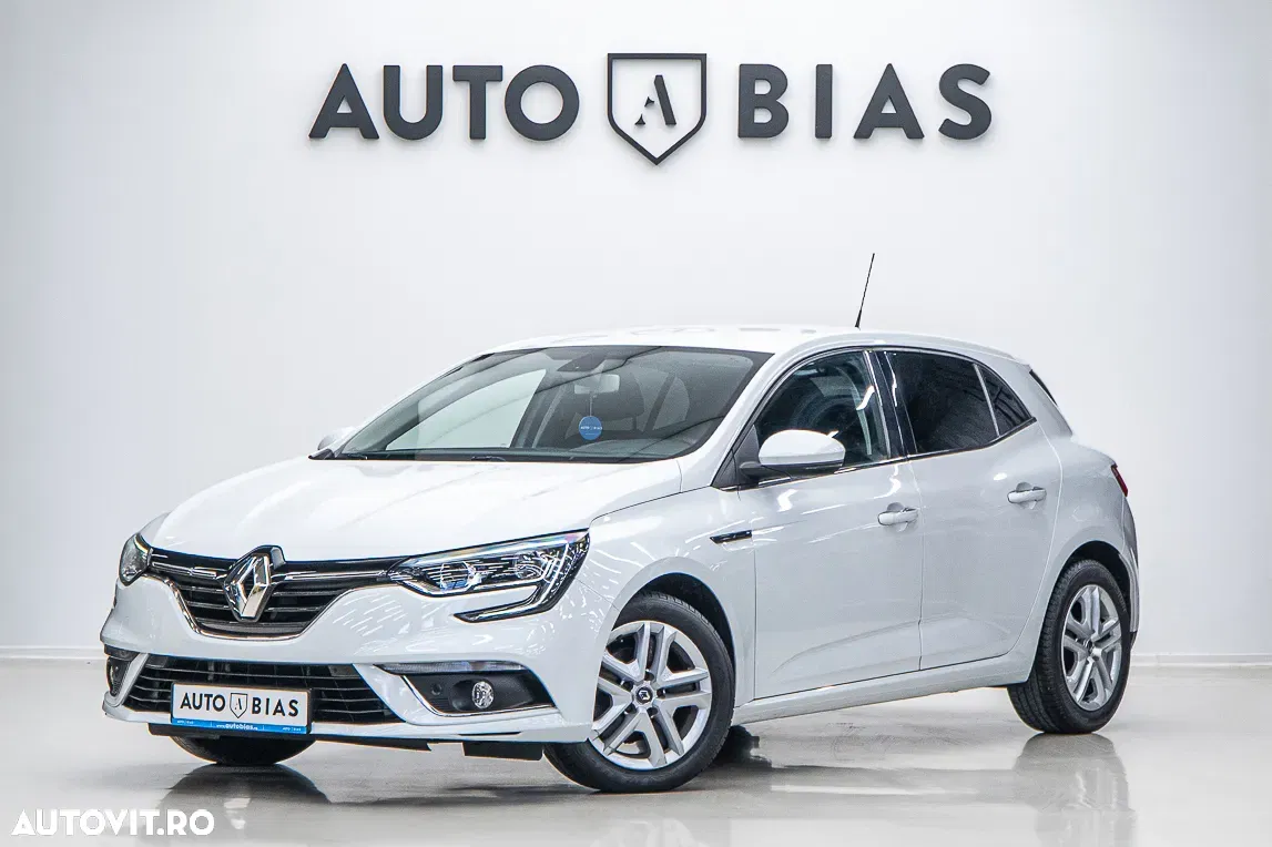 Renault Megane ENERGY dCi 110 EDC INTENS — photo 1 of 40