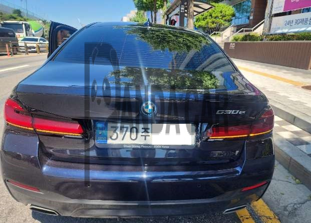 2022 BMW 530e, photograph 6