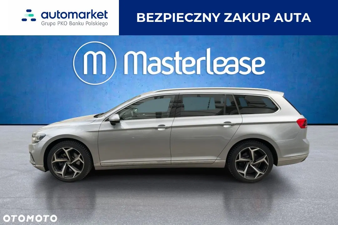 2022 Volkswagen Passat, photograph 8