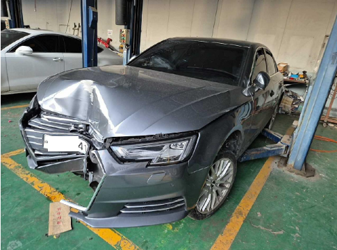 2018 Audi A4 35 TDI quattro, photograph 3