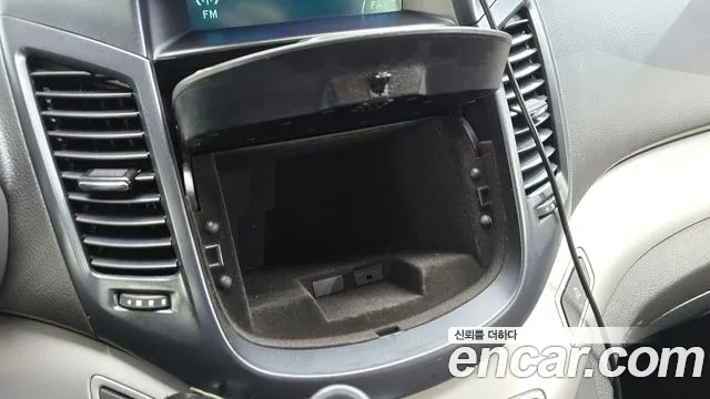 2015 ChevroletGMDaewoo Orlando LPG LS, photograph 5