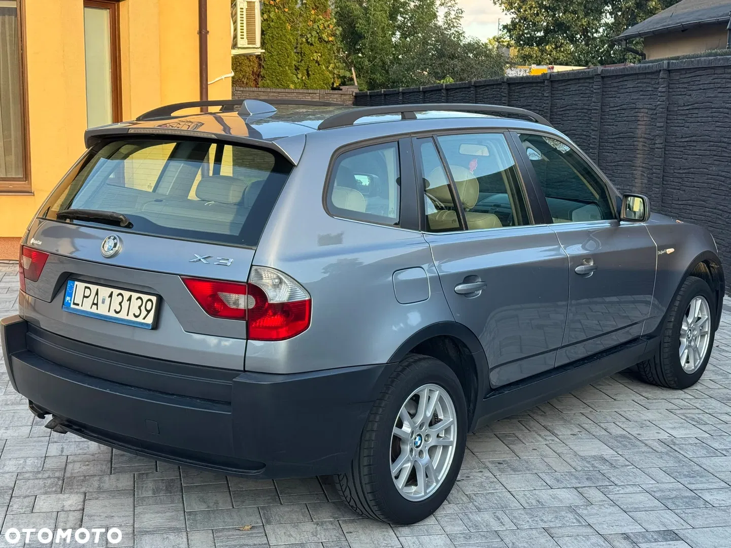 2005 BMW X3, photograph 3