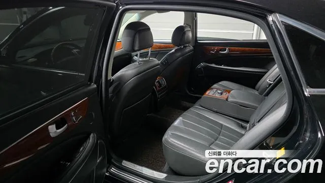 Hyundai Equus VS380 — photo 1 of 20