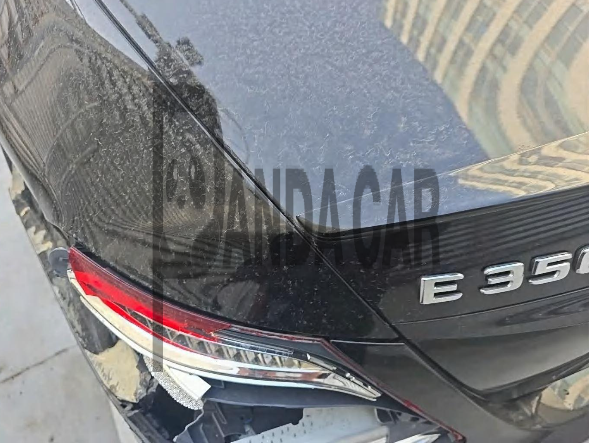 2019 Mercedes-Benz E350 4Matic, photograph 4