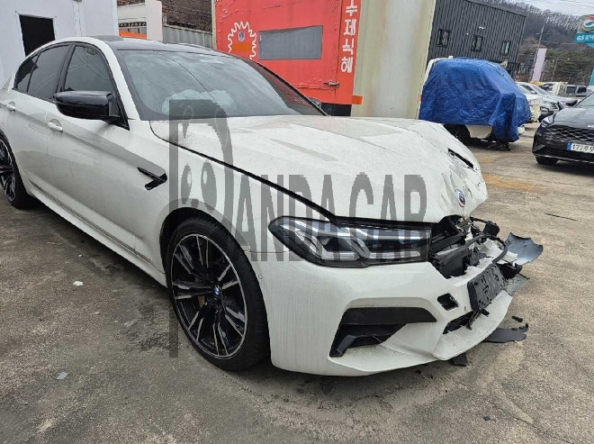 2022 BMW M5 Competition Package, photograph 1