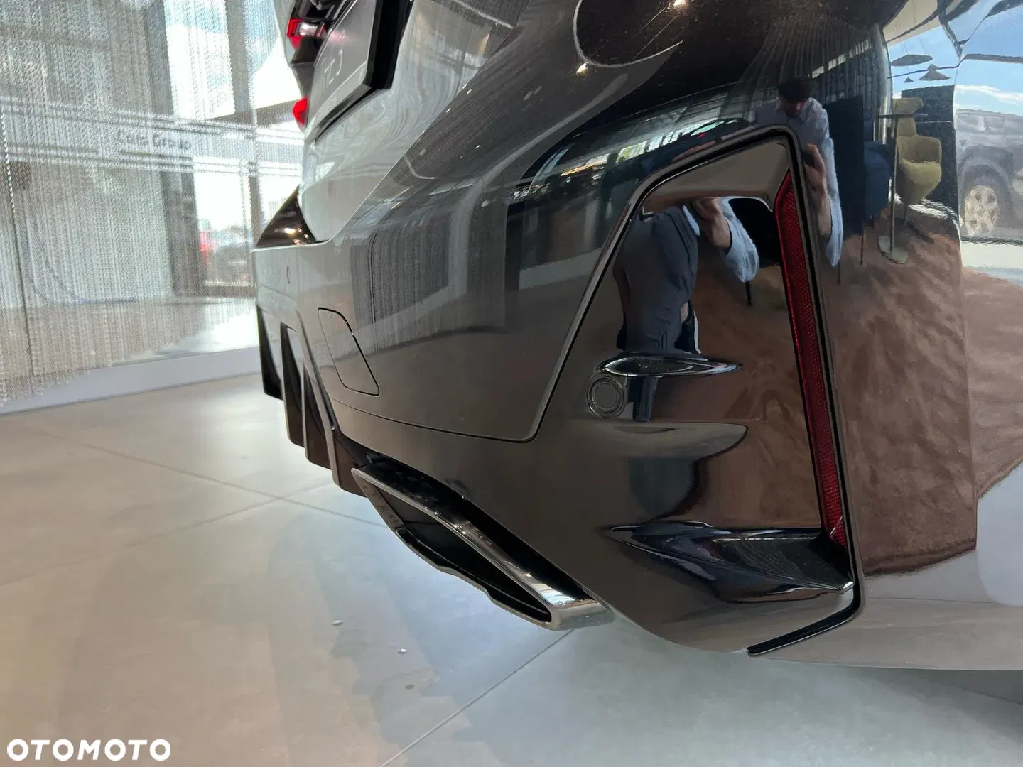 2025 BMW Seria 3, photograph 12