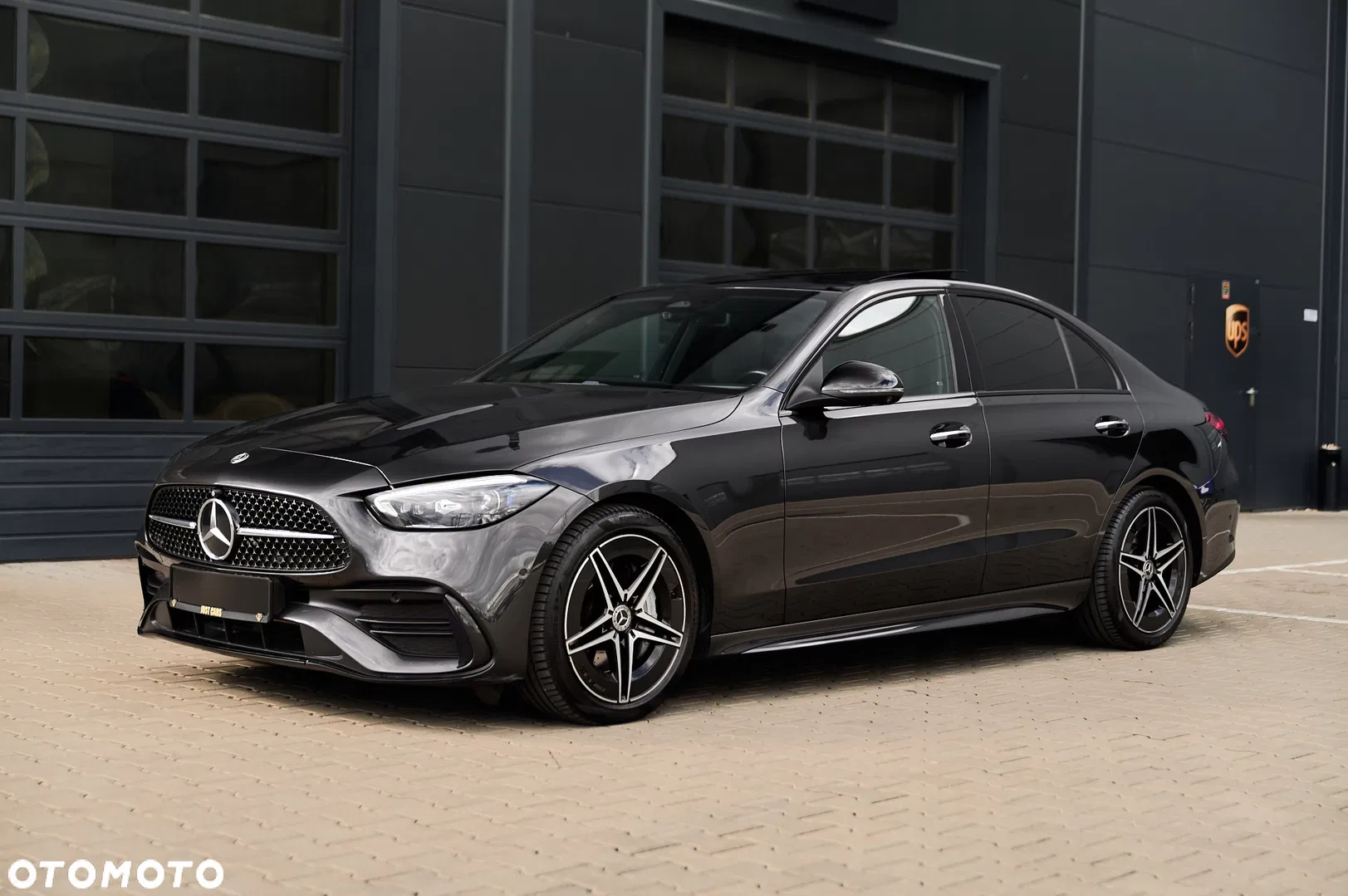 2021 Mercedes-Benz Klasa C 220 d mHEV AMG, photograph 3