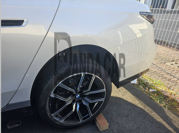 2023 BMW 740i, photograph 5