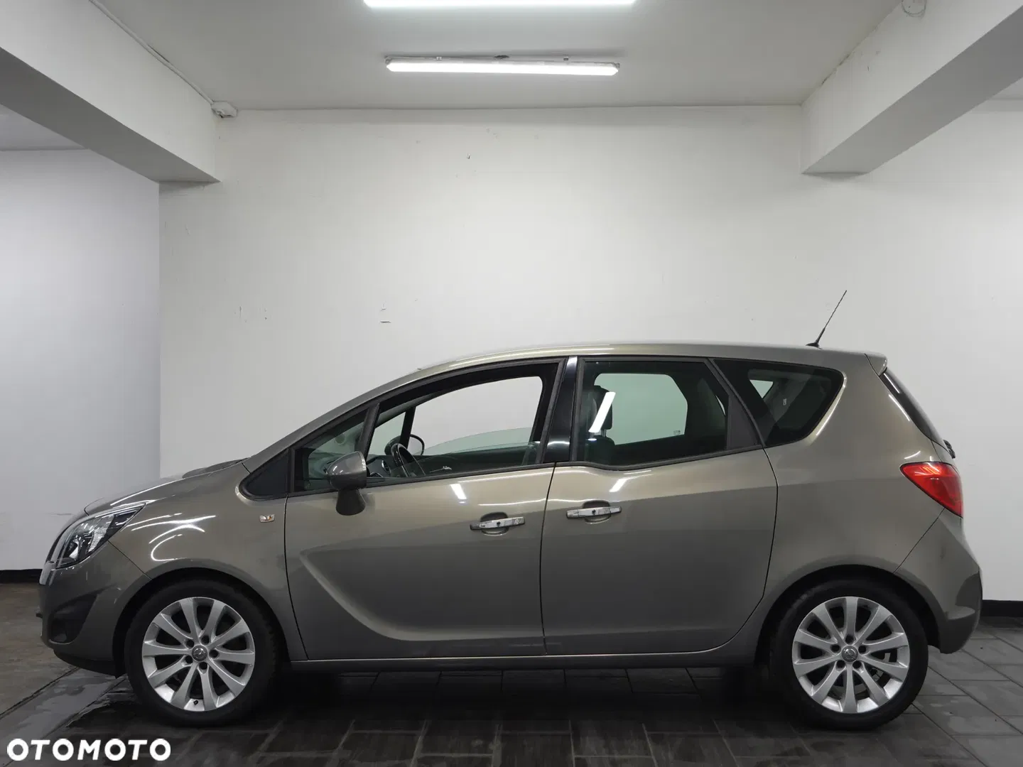 2013 Opel Meriva 1.4 Ecoflex Start/Stop Edition, photograph 5