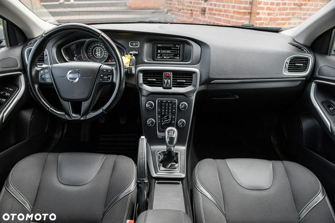 2012 Volvo V40 D4 Kinetic, photograph 5