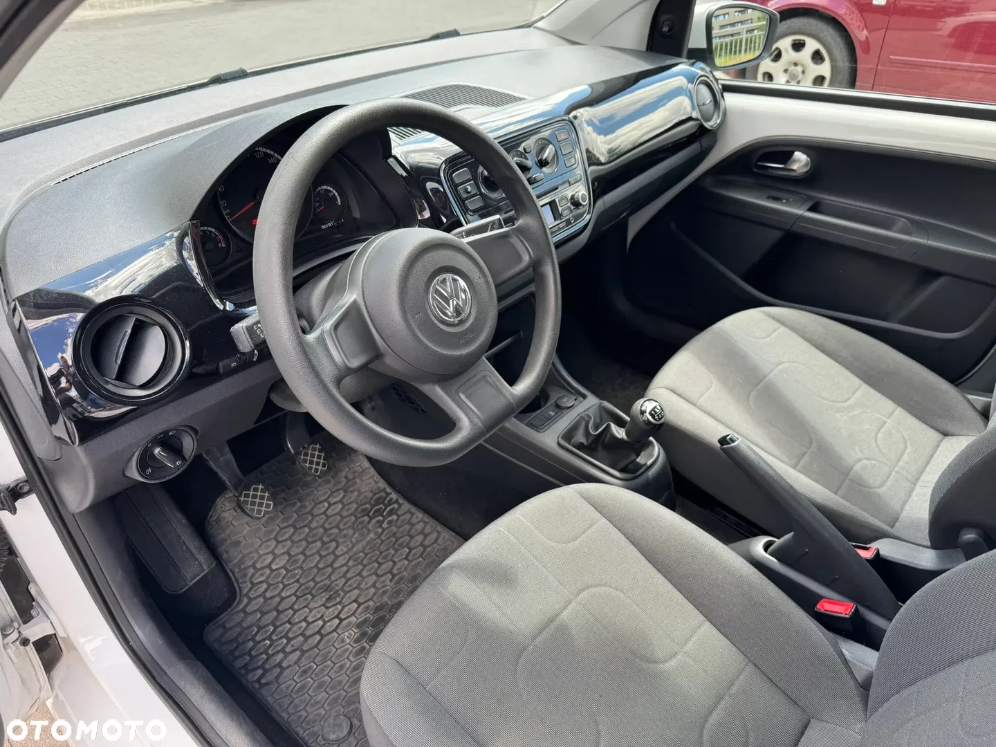 2015 Volkswagen up! 1.0 move EU6, photograph 10