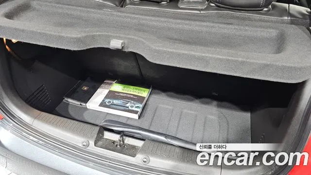 2017 ChevroletGMDaewoo Spark LTZ, photograph 8