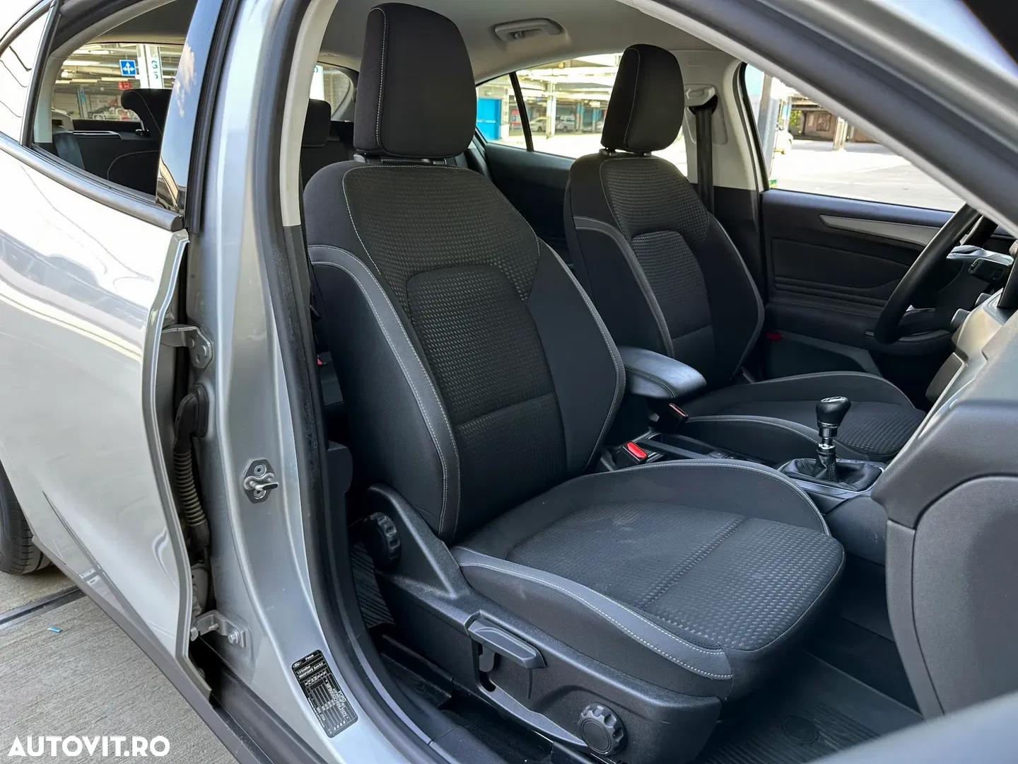 2022 Ford Focus 1.5 EcoBlue Titanium Business, photograph 11