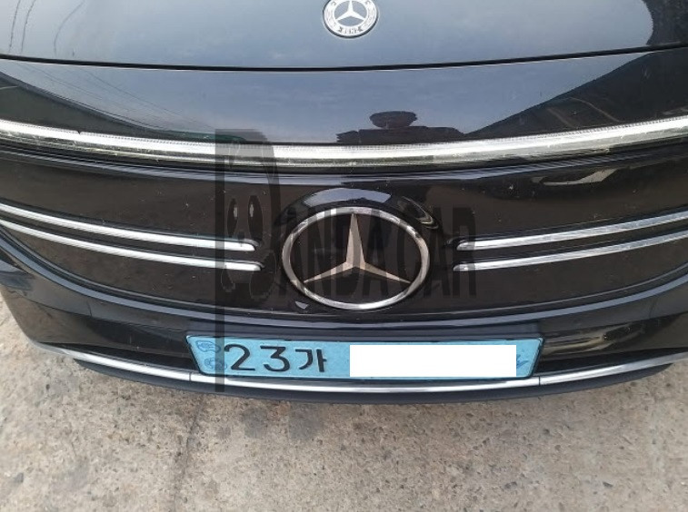 2023 Mercedes-Benz EQA250, photograph 3