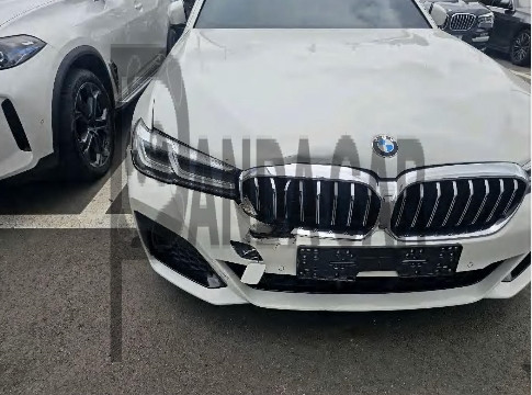 2022 BMW 520i, photograph 2