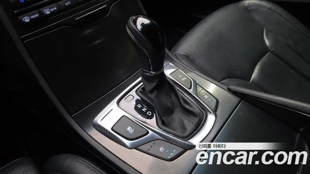 2016 Hyundai Grandeur HG300 Premium, photograph 1