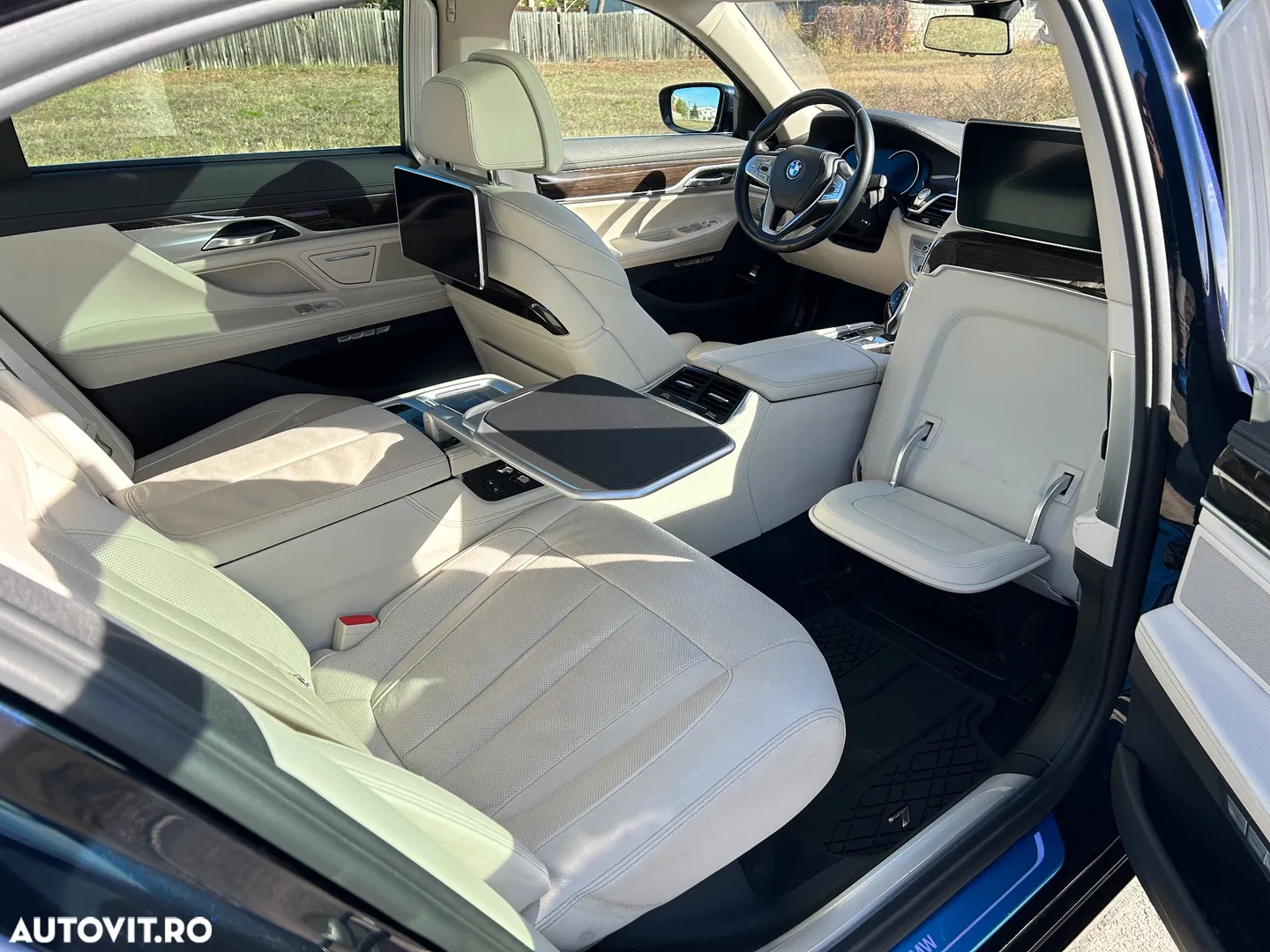 2016 BMW Seria 7 730Ld xDrive, photograph 1