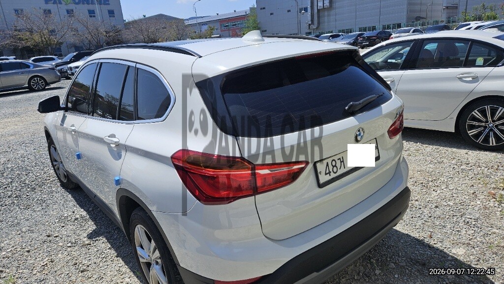 2017 BMW X1 xDrive18d, photograph 4