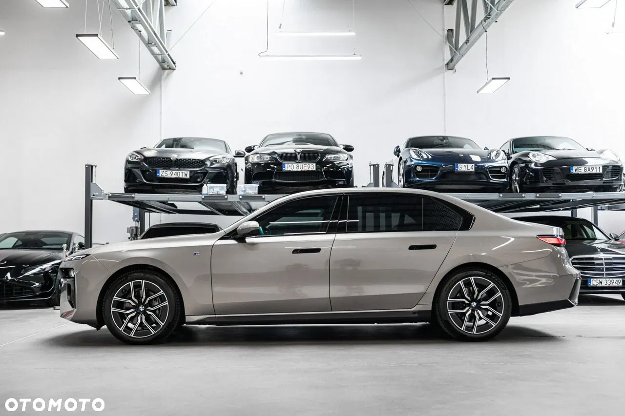 2024 BMW Seria 7 740d xDrive mHEV M Sport sport, photograph 11