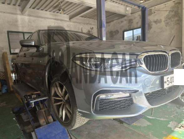 2017 BMW 520d, photograph 2