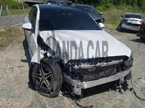 2025 Mercedes-Benz C 200, photograph 1