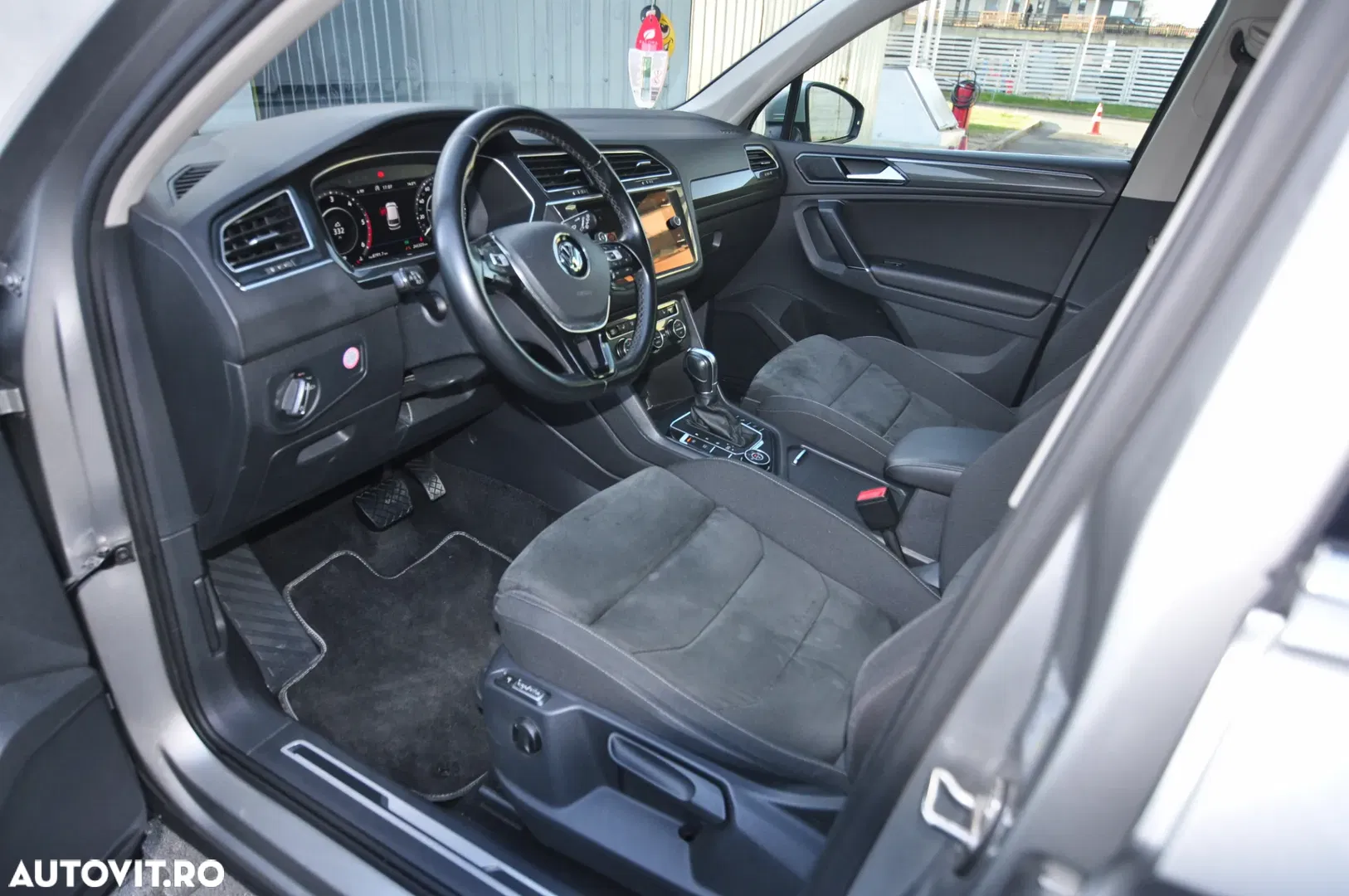 2018 Volkswagen Tiguan 2.0 TDI 4Mot DSG Highline, photograph 6