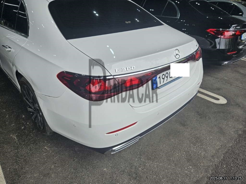 2024 Mercedes-Benz E 300 4MATIC, photograph 4