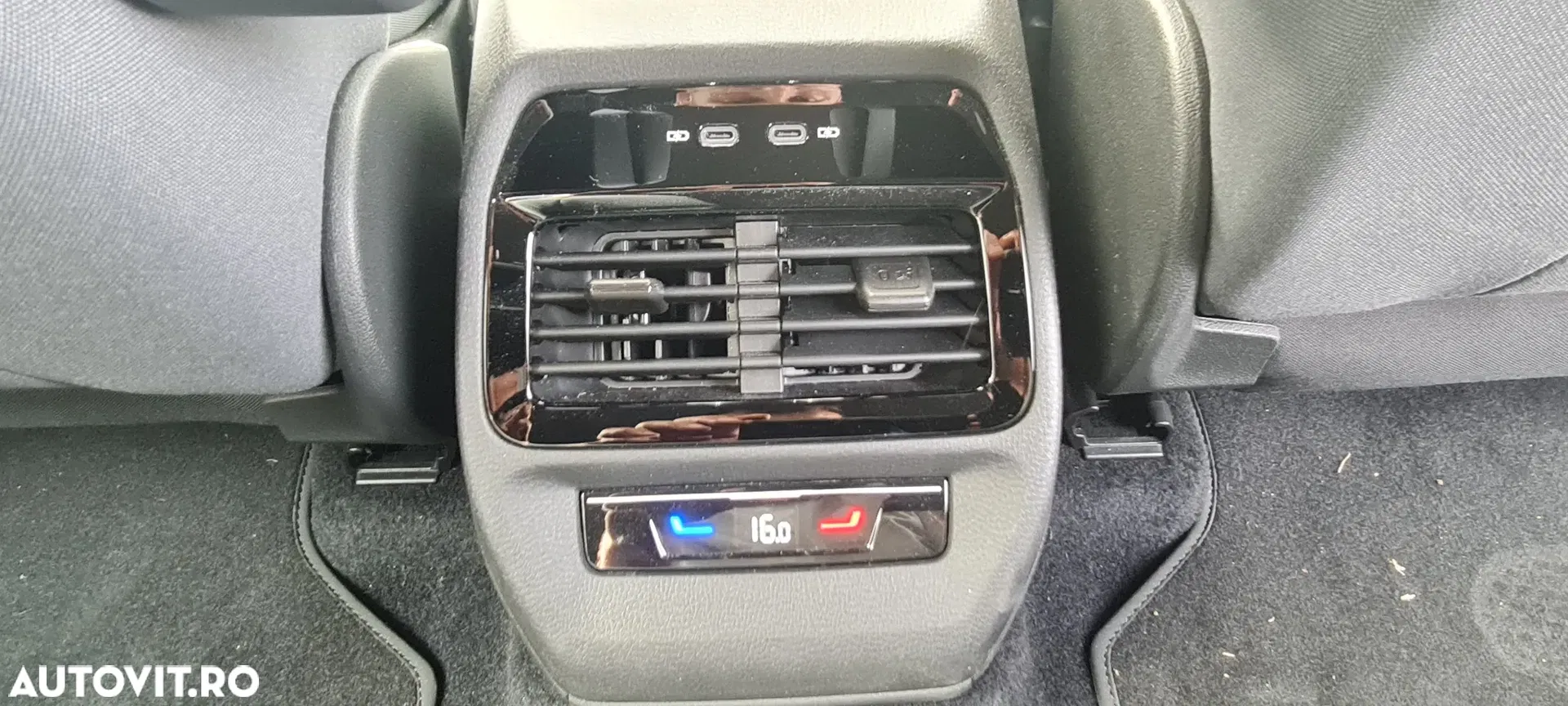 2023 Volkswagen ID.5 77 kWh Pro Performance, photograph 12