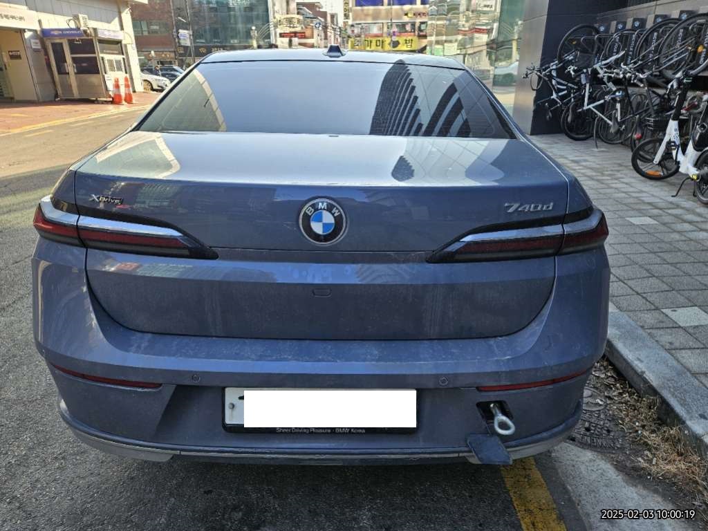 2023 BMW 740d xDrive, photograph 1