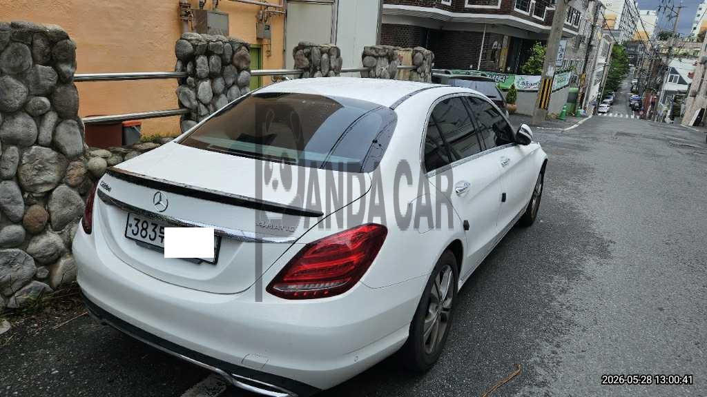 2017 Mercedes-Benz C220 d 4Matic, photograph 3