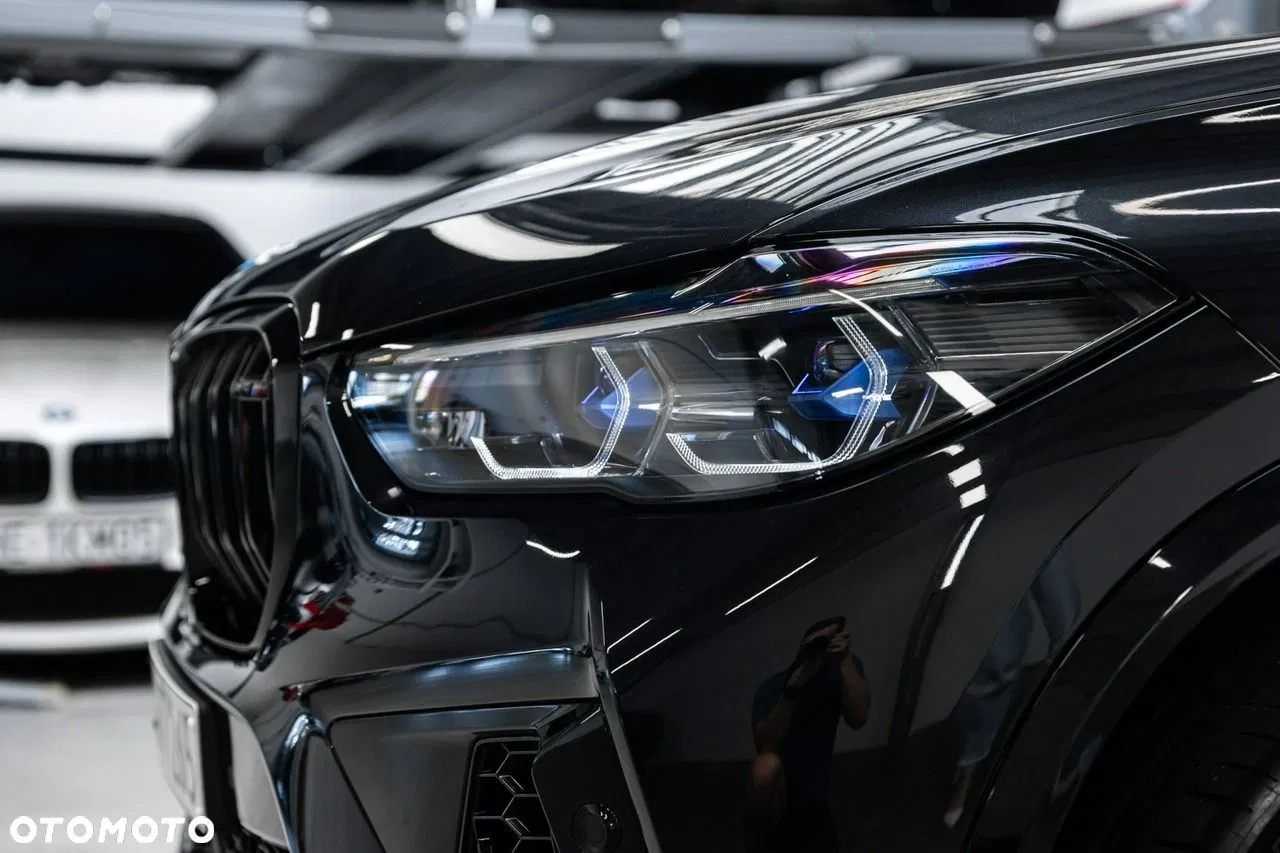 2023 BMW X5 M Competition, photograph 11